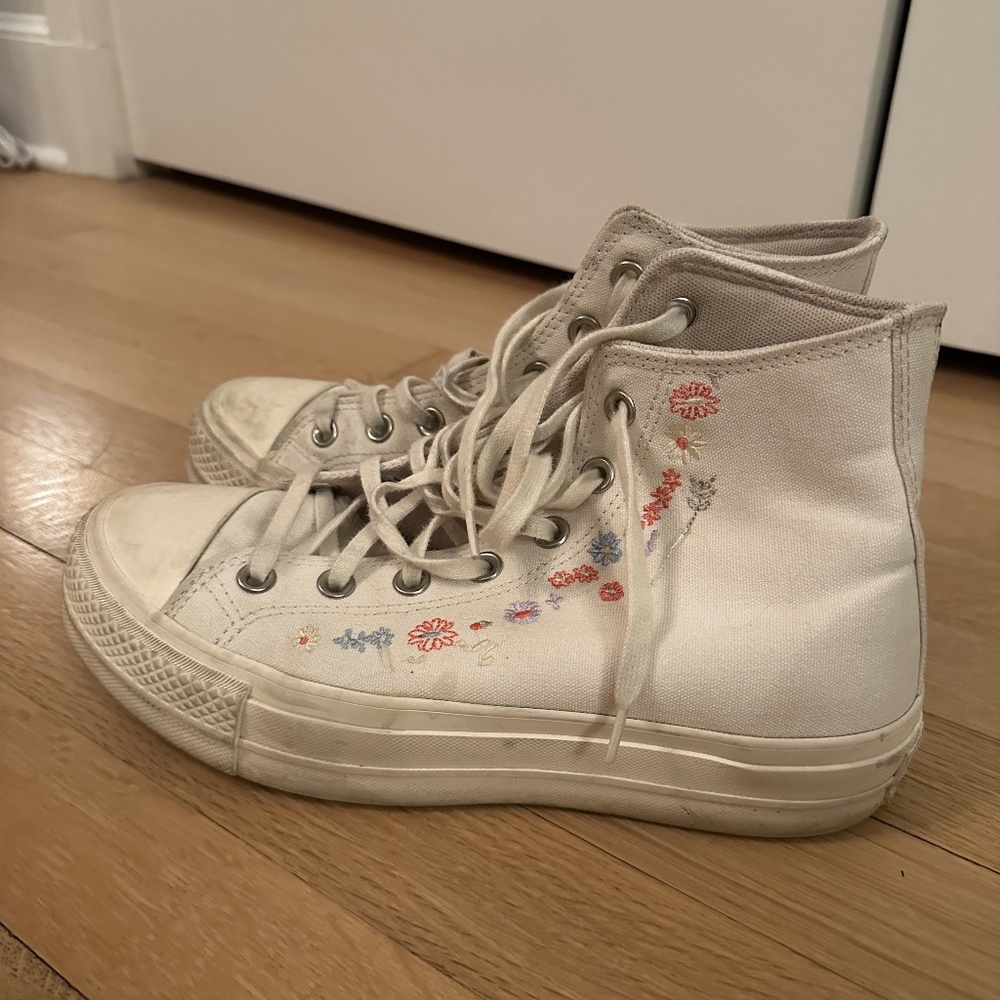 CONVERSE ALL LIFT PLATFORMS FLORAL SIZE 8.5W